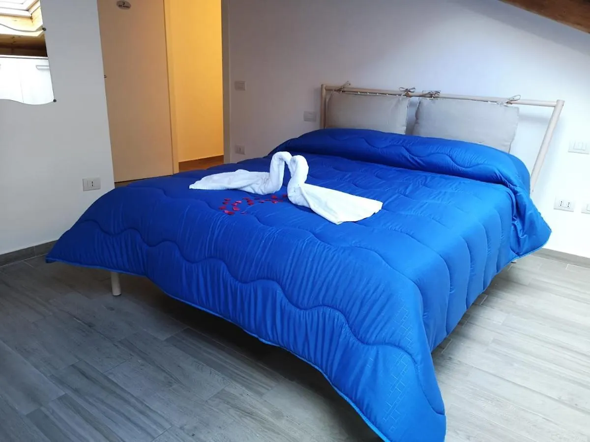 Cuore Partenopeo B&B Nápoles 0*,